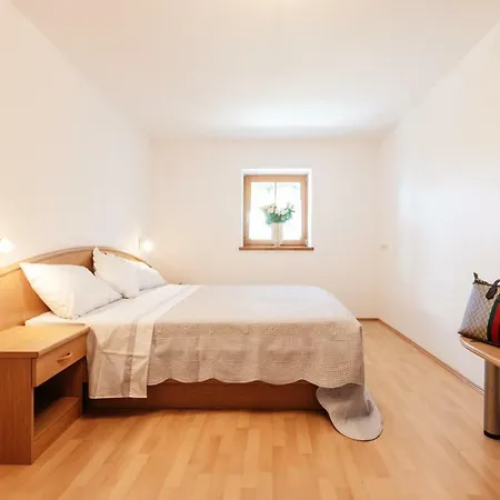 Bertoldihof Apartment